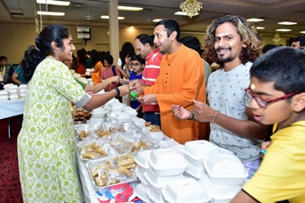 HTA_Ravi_All smiles food distribution_340.jpg